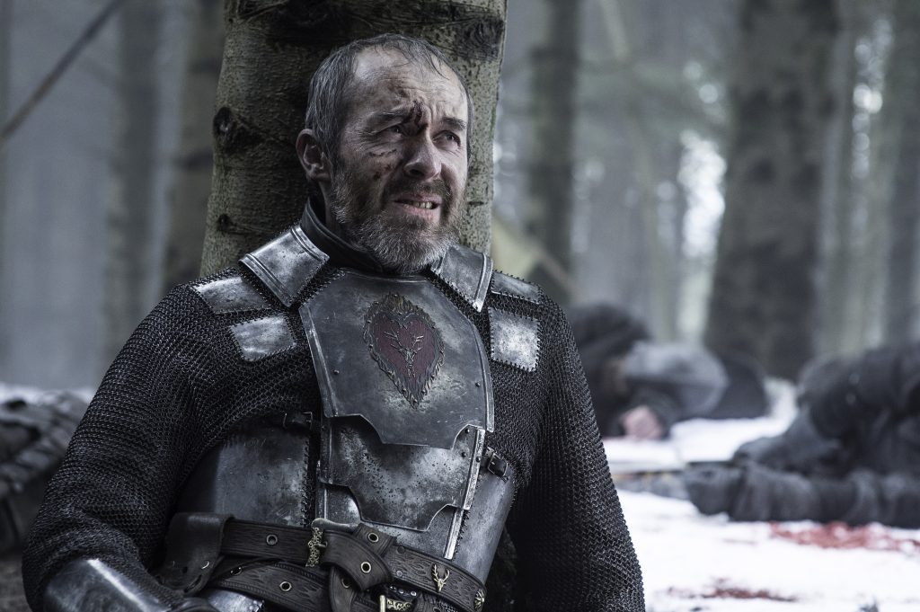 Stannis Baratheon: Sebbene Stannis Baratheon sia il vero erede al trono, la sua personalità intransigente e le sue tattiche spinose lo rendono uno dei personaggi più odiati di Game Of Thrones. Dopo aver sacrificato la figlia minore a Il Signore della Luce, è diventato praticamente un mostro per gli spettatori.
