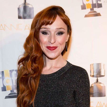Ruth Connell Biografie