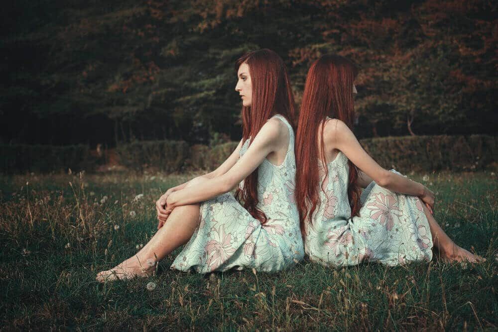 双子の炎の関係が人生に対するあなたの見方をどのように変えるか
