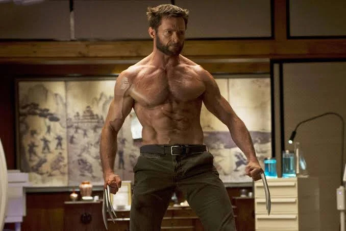 „Terminator unterstützt Wolverine“: Arnold Schwarzenegger lässt Ryan Reynolds in seinem Kampf gegen Deadpool 3-Co-Star Hugh Jackman im Stich