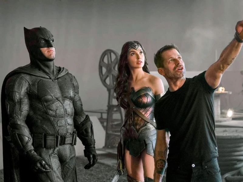 „Der Anzug ist Müll, ich bin so froh, dass dieses Universum tot ist“: Zack Snyders kontroverse Entscheidung mit Ezra Miller in der Justice League löst hitzige Fandebatte aus