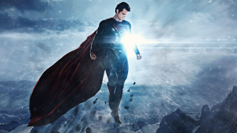   Henry Cavill feiert als Superman ein Comeback