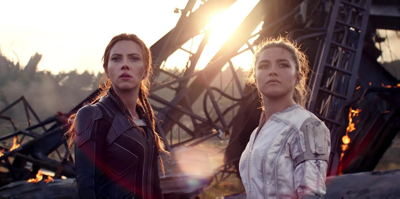   Florence Pugh และ Scarlett Johansson ใน Black Widow (2019)