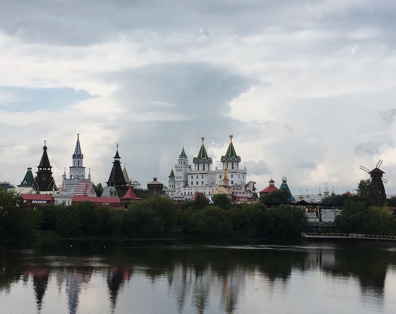 Koldovstoretz —ロシアの魔法学校ハリーポッターへようこそ:ホグワーツ以外の他の魔法学校についての事実