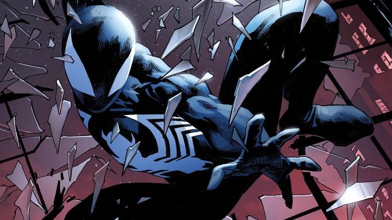5. Symbioten brakte ut det verste i Peter I en av tegneseriebuene ble Venom-symbioten knyttet til Peter Parker og matet på hans negative følelser for å gi ham makt og sendte ham sakte ned på en ond vei. Det gjorde ham til en brutal årvåken. Til og med Batman så ut som en sjarlatan sammenlignet med denne Spider-Man. Han var fiendtlig mot alle rundt seg, inkludert familien og sine kjære.