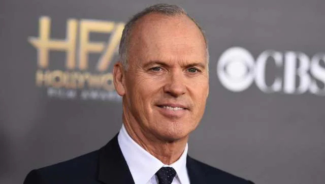'Hvis du vil blive betalt, skal du tage en kappe på': Michael Keaton har angiveligt betalt $2 millioner for bare at dukke op for en uges arbejde for den aflyste Batgirl-film