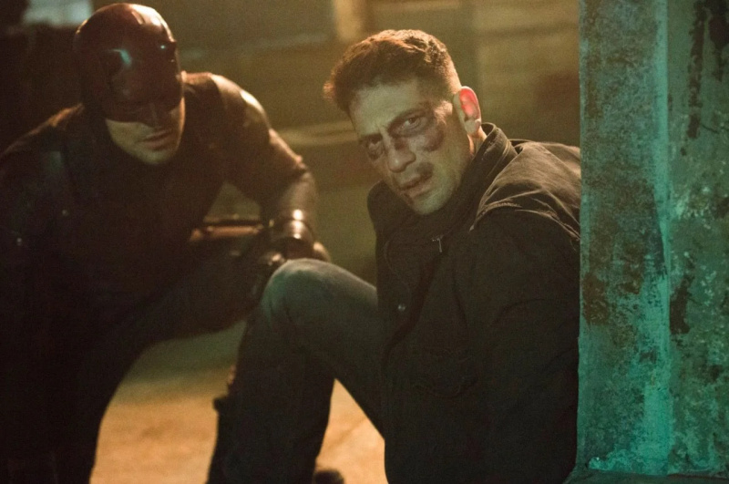 „Bis bald, Red“: „Daredevil: Born Again“ Gerüchten zufolge soll Jon Bernthals „Punisher“ Jessica Jones von Krysten Ritter aufgrund eines Terminkonflikts ersetzen