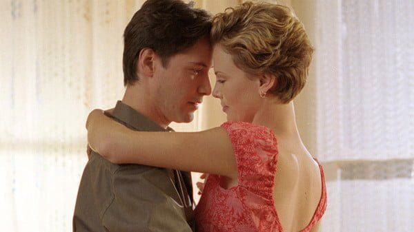 10. Nelson Moss in Sweet November Una donna appena fuori strada chiede a Keanu di vivere con lei per un mese e la sua vita cambierà. Eh….