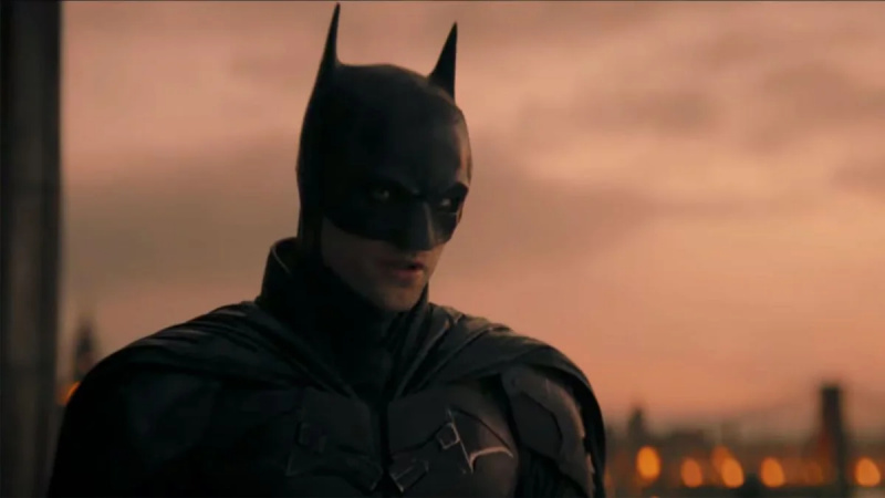 'Supermans popkultur Jesus, Batman's pretty egoish': Kevin Smith kaller den mørke ridderen en egoistisk superhelt, sier at supermann lærer moral mens Batman bare 'slår opp muggers'