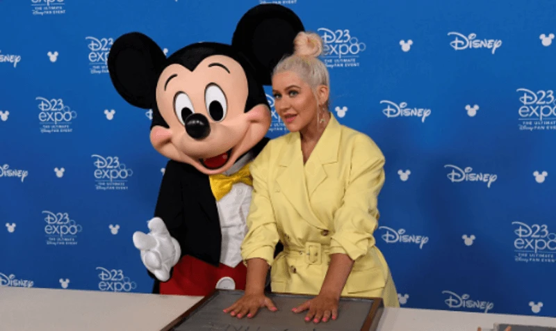   Christina Aguilera en evento de leyendas de Disney