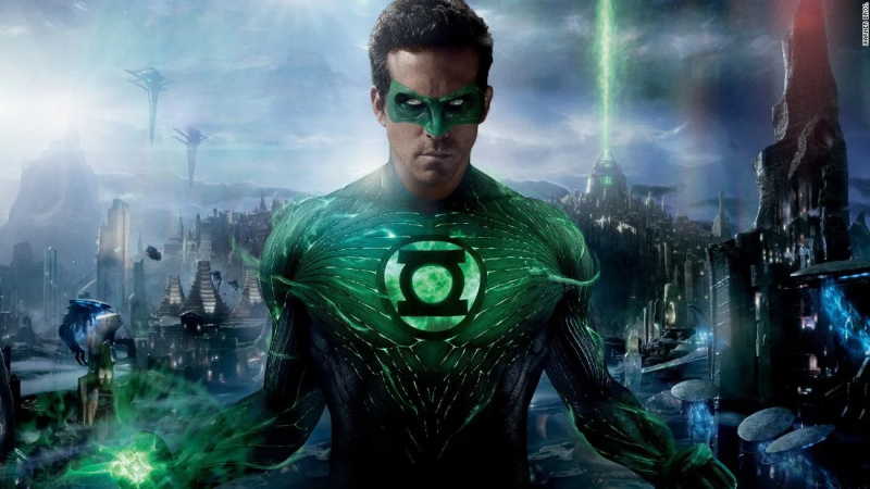   James Gunn no considera a Ryan Reynold's Green Lantern, a priority.