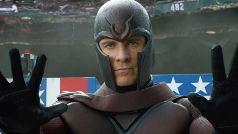   Michaelas Fassbenderis kaip Magneto