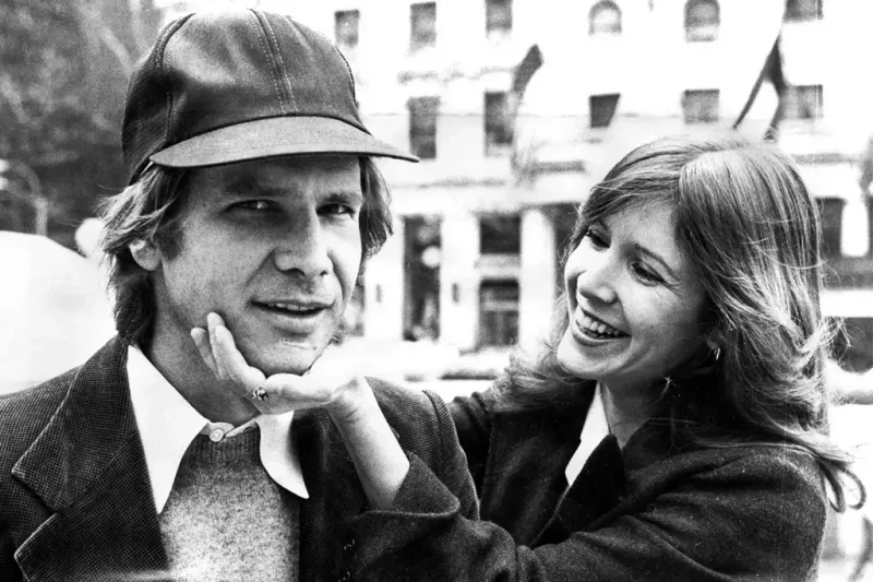   Harrison Ford miał romans z nieżyjącą już Carrie Fisher na planie Gwiezdnych wojen: odcinek IV – Nowa nadzieja