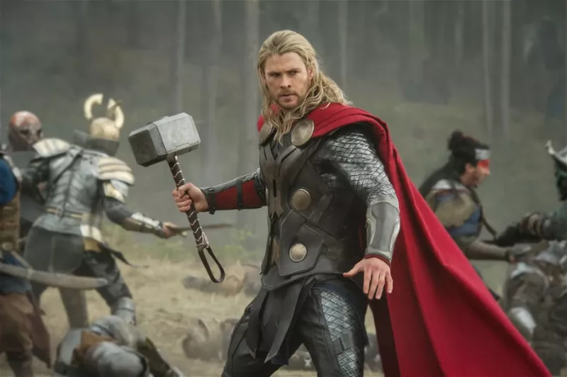   Chris Hemsworth nel ruolo di Thor