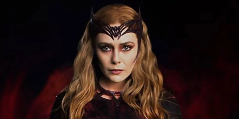   Elizabeth Olsen som Scarlet Witch
