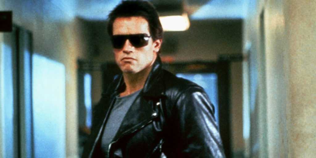 Henry Cavill เป็น Terminator แทนที่ Arnold Schwarzenegger เป็น T-800 ในงานศิลปะใหม่