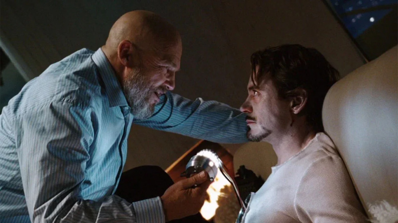   Jeff Bridges igra Obadiaha Stanea v filmu Iron Man (2008)