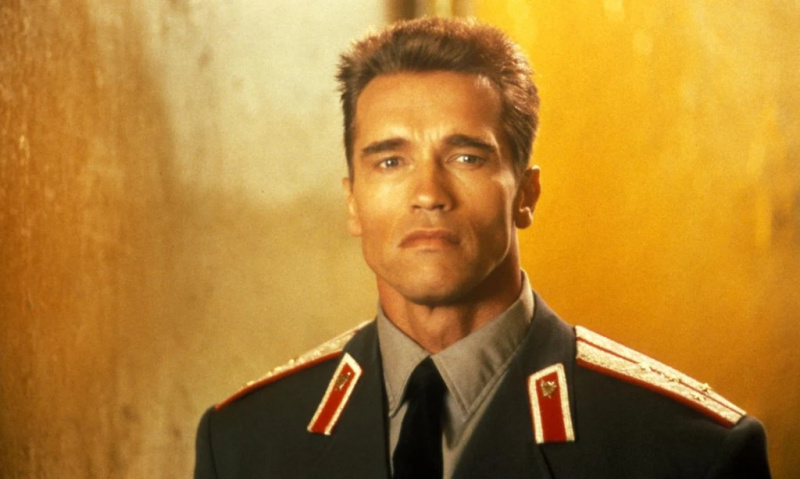 A equipe de Arnold Schwarzenegger tomou uma decisão arriscada de filmar um filme em um local histórico de Moscou depois que a autoridade rejeitou seu pedido