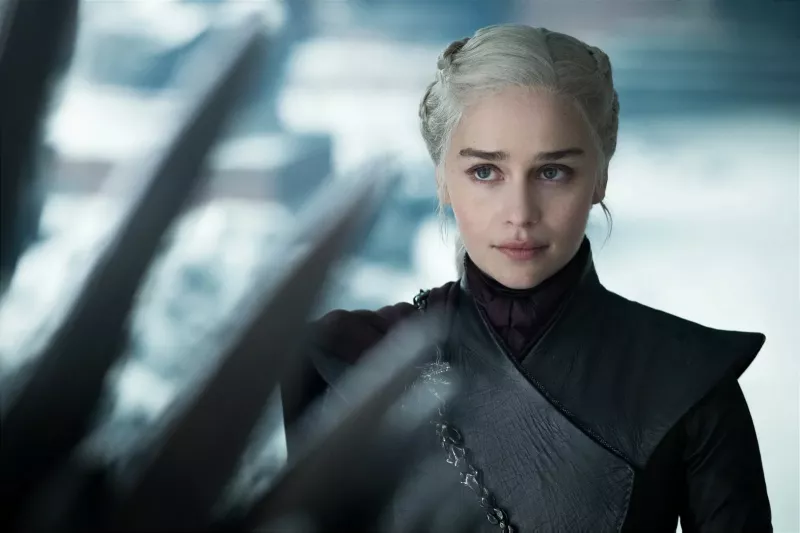 „MCU steht jetzt für Mother of Dragons Cinematic Universe“: Game of Thrones-Fans können nicht ruhig bleiben, als der Secret Invasion-Trailer eine knallharte Emilia Clarke enthüllt