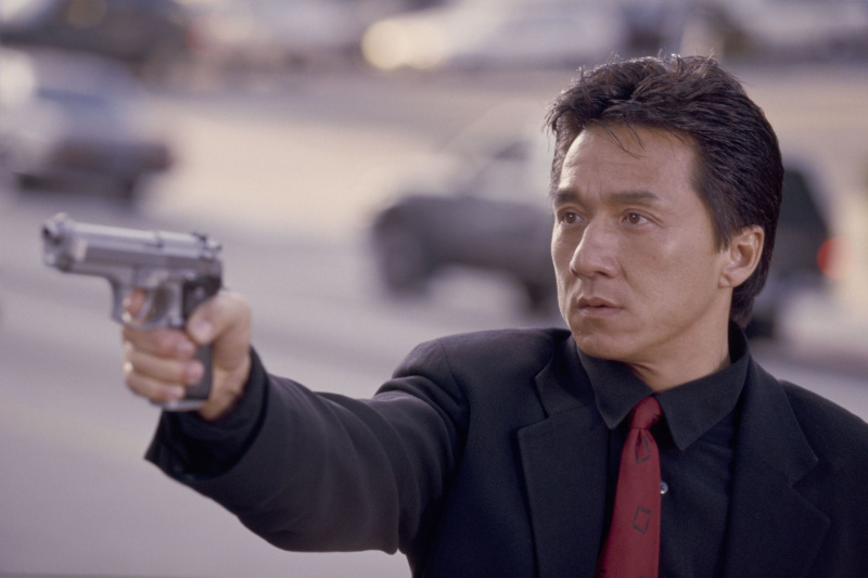 „Ar turite licenciją?“: Jackie Chanas apšaukė „Chelsea Handler“ už „nešvarių žodžių“ naudojimą „Netflix“ interviu metu