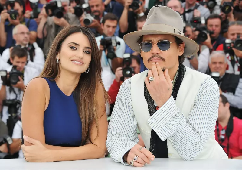   Johnny Depp y Penélope Cruz.