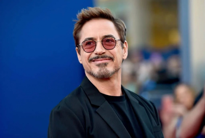 „Mali by postaviť svätyňu na moju počesť“: Po tom, čo Iron Man prekvapivo vygeneroval 585 miliónov dolárov, Robert Downey Jr bez ospravedlnenia veril, že nosí MCU na chrbte.