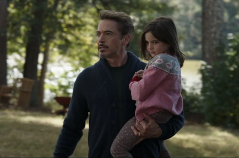   Tony Stark a malý Morgan Stark