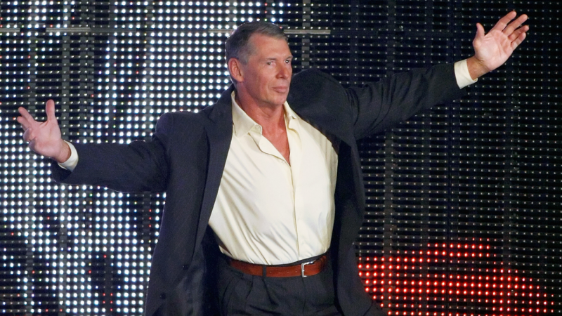 Vince McMahon vergisst böses Blut mit Dana White, als er angeblich zustimmt, WWE im Wert von 6,5 Milliarden US-Dollar an die UFC-Muttergesellschaft zu verkaufen
