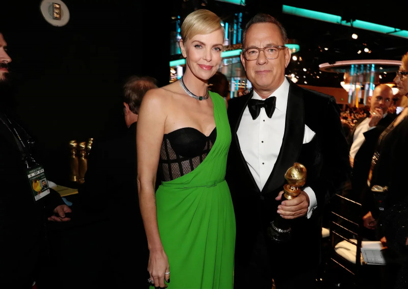 'Prevelika supernova si': Tom Hanks ni hotel dati Charlize Theron glavne vloge v svojem 34,6 milijona dolarjev vrednem filmu