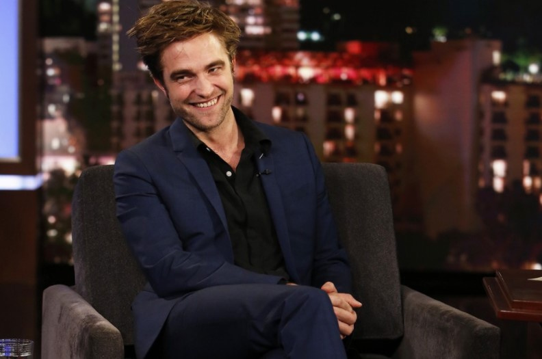 „Er ist in der Lage, Leute in zwei Minuten zu langweilen“: Robert Pattinson verscheuchte einen besessenen Fan, indem er sie zum Abendessen mitnahm und ununterbrochen jammerte, was das schlimmste Date der Welt sein würde