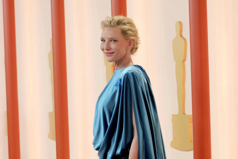 Oscars 2023: Der wahre Grund, warum Cate Blanchett, Angela Bassett und Jamie Lee Curtis Blue Ribbon Pins trugen