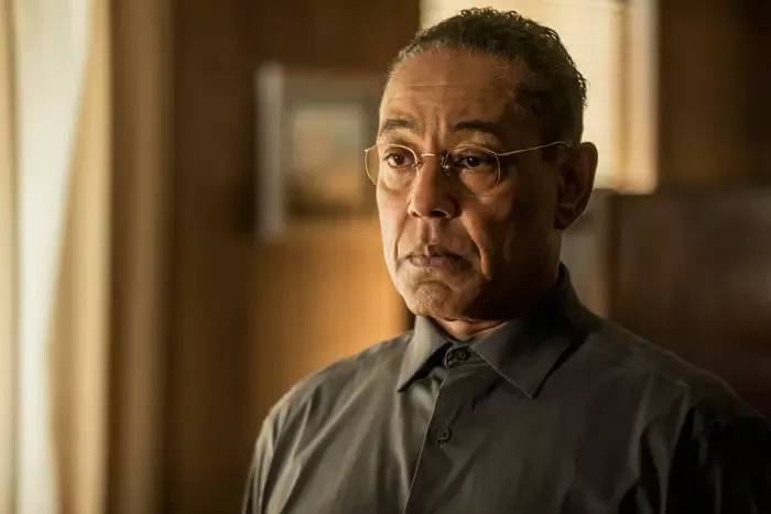   Giancarlo Esposito mint Gus Fring a Breaking Bad univerzumban.