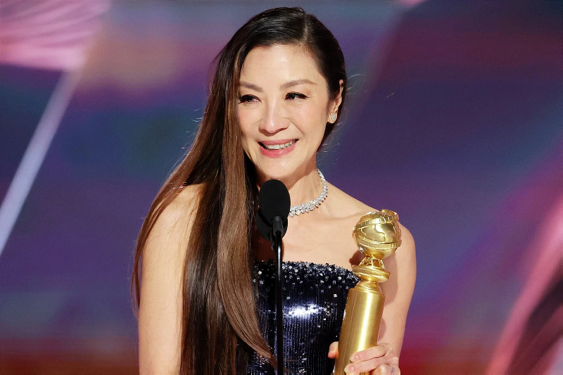 „Ženy by mali zostať doma a variť“: Michelle Yeoh nazvala Jackieho Chana „mužským šovinistickým prasaťom“ za jeho smiešny názor na ženy v Hollywoode