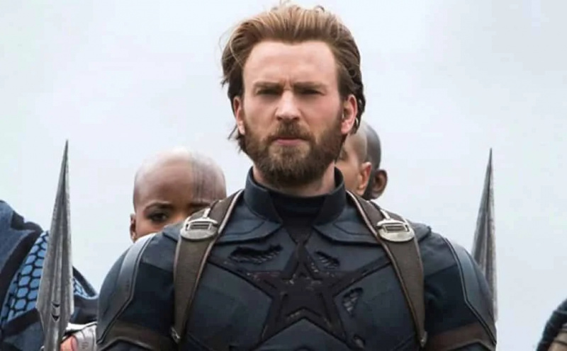 „Čaká len na nový tím Avengers“: Očakáva sa, že Chris Evans sa vráti ako Captain America po poznámke Sly Steva Rogersa