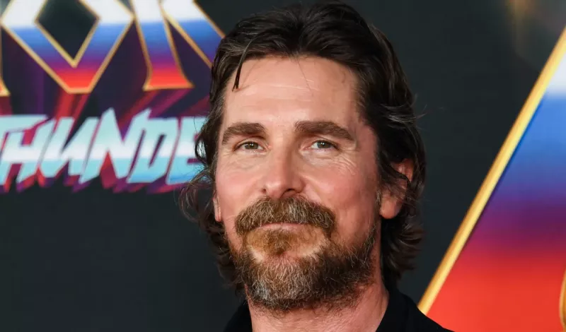   Christian Bale fortalte om sin amerikanske psyko-oplevelse