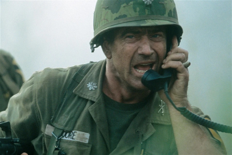 «Det var marerittet mitt i 36 år»: Vietnamkrigsjournalisten nektet å se Mel Gibson-filmen på 115 millioner dollar basert på hans egen bok