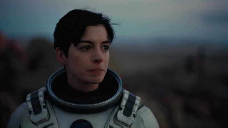   Anne Hathaway filmis Interstellar (2014)