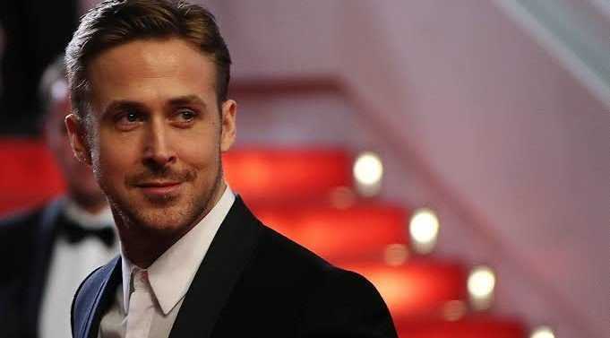 Ήμουν ένα μοναχικό παιδί: Η τραυματική παιδική ηλικία του Ryan Gosling περιλαμβάνει ένα φρικτό επεισόδιο του πατέρα του να επιτίθεται σωματικά στη μητέρα του