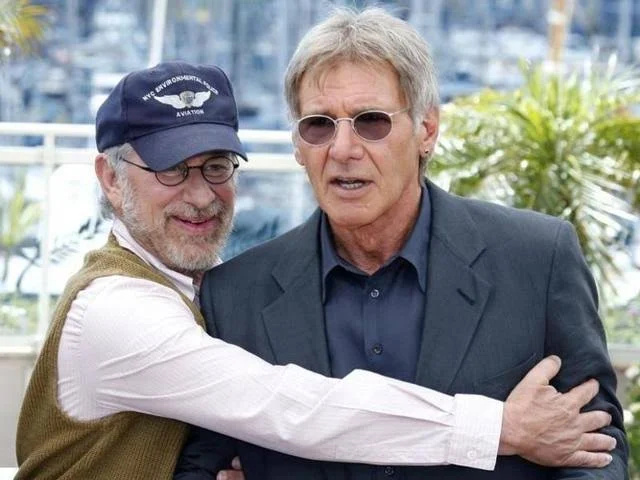 'En halunnut häiriötekijöitä': Steven Spielberg kieltäytyi näyttelemästä Indiana Jones -tähti Harrison Fordia henkilökohtaisessa elokuvassaan, joka voitti 7 Oscaria draaman välttämiseksi