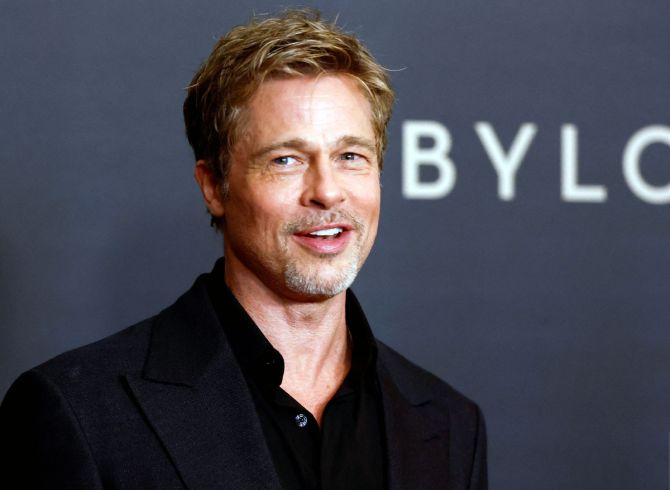 'Jag höll på att skruva upp hans audition': Brad Pitts extraordinära utseende störtade nära vän George Clooney som Troy Stars filmmedspelare på 45 miljoner dollar valde honom över Batman-skådespelare