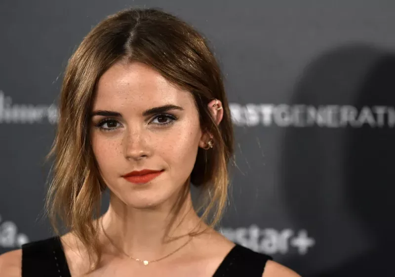 Emma Watsons Co-Star ließ sie angeblich mit blutender Lippe zurück, nachdem die „Passionate Kiss“-Szene verpatzt war: „Es war einfach überhaupt nicht schön“