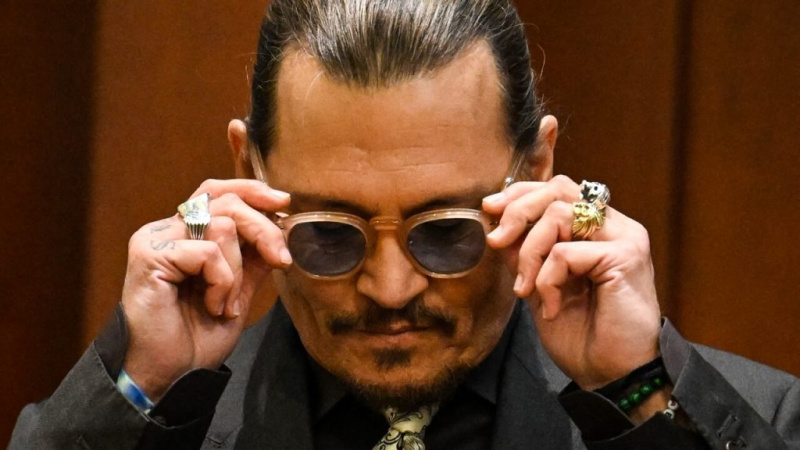 „Ich wäre fast gefeuert worden“: Johnny Depp enthüllt, dass Hollywood seinen Jack-Sparrow-Stil in Fluch der Karibik nicht mochte, berichtet Blasts Producers