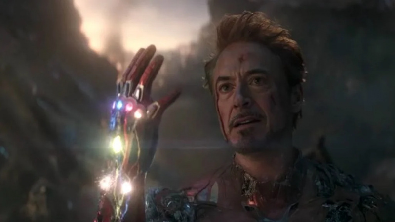   Robert Downey Jr. Als Iron Man in een still uit Avengers: Endgame