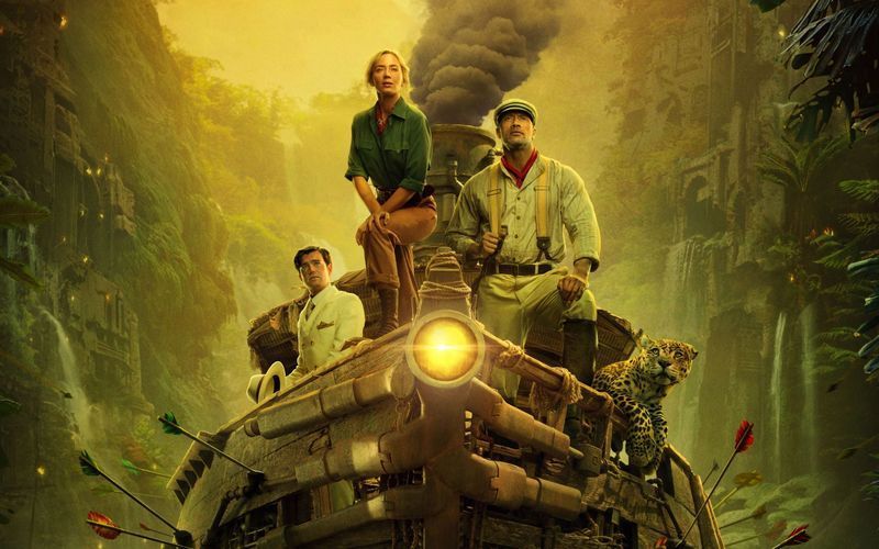 Ревю на филма: Круиз по джунглата е очарователно, старомодно забавление, подсилено от химията на Дуейн Джонсън и Емили Блънт - The AU Review