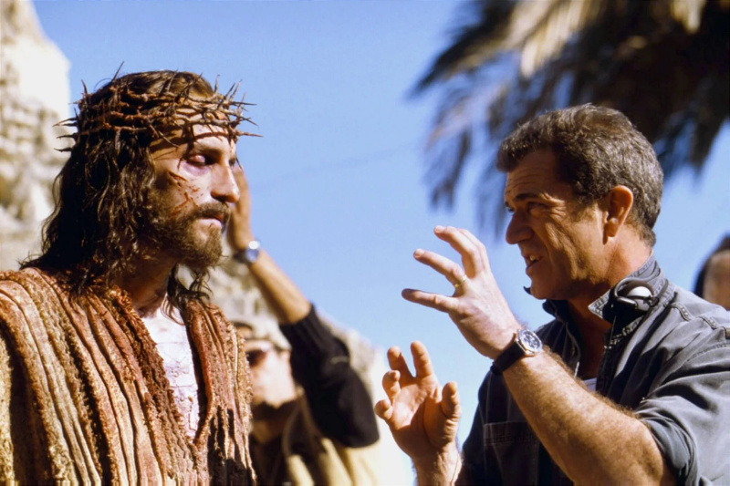 „Es wird das Publikum schockieren“: Mel Gibsons umstrittener 612-Millionen-Dollar-Film mit Monica Bellucci in der Hauptrolle bekommt eine Fortsetzung, obwohl er den Hauptdarsteller Jim Caviezel zum Hollywood-Paria macht