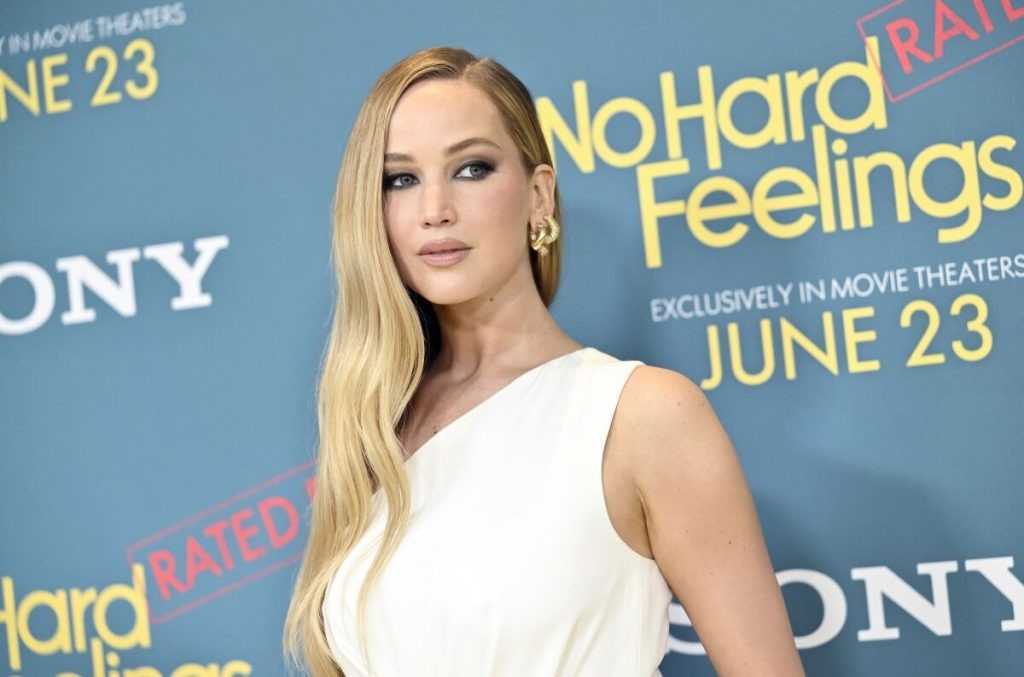 Jennifer Lawrence a perdu 10 fois plus d'argent que son salaire dans Hunger Games après un investissement de 15,6 millions de dollars dans un appartement de luxe