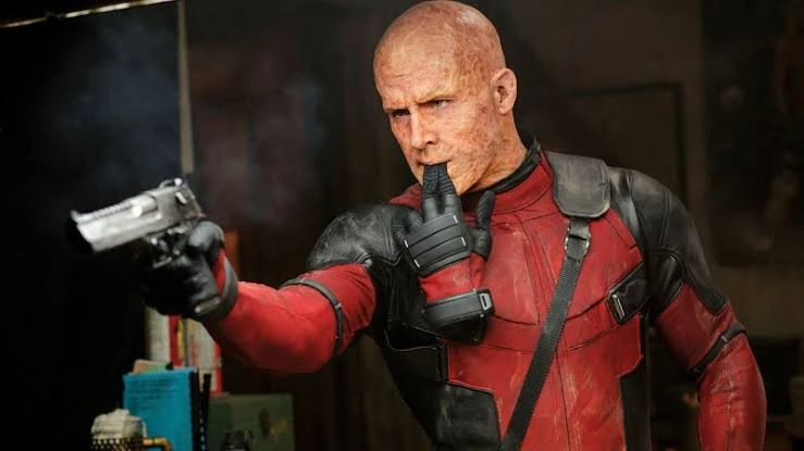 „Das Zeug, das ich kenne, wird einem das Gesicht zum Schmelzen bringen“: Marvel-Fans sind nicht bereit für das, was in Ryan Reynolds‘ Deadpool 3 passieren wird