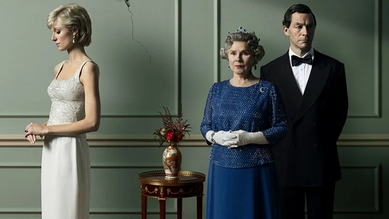 The Crown säsong 5 blir sprängd i inledande recensioner, kallad den värsta säsongen i showens stellarkarriär efter drottning Elizabeths bortgång