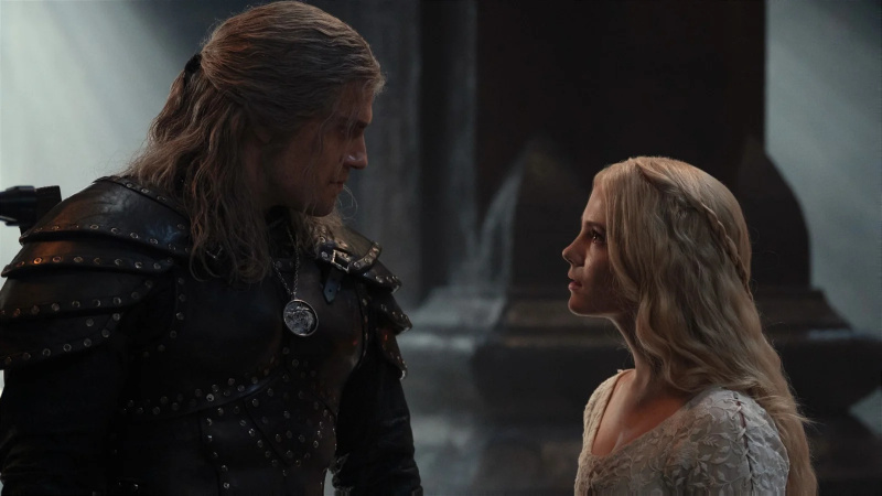   Henry Cavill en Freya Allan als Geralt en Cirilla