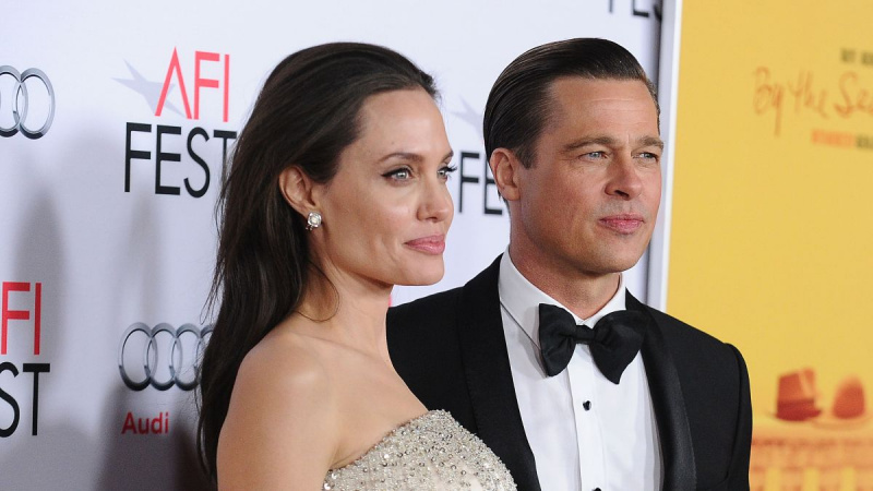 Angelina Jolie nam wraak op Brad Pitt door $ 293,5 miljoen actiethriller van Tom Cruise te stelen nadat Top Gun 2-ster ex-echtgenoot miserabel maakte
